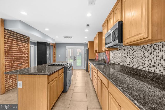 2420 59TH, Cheverly, MD 20785