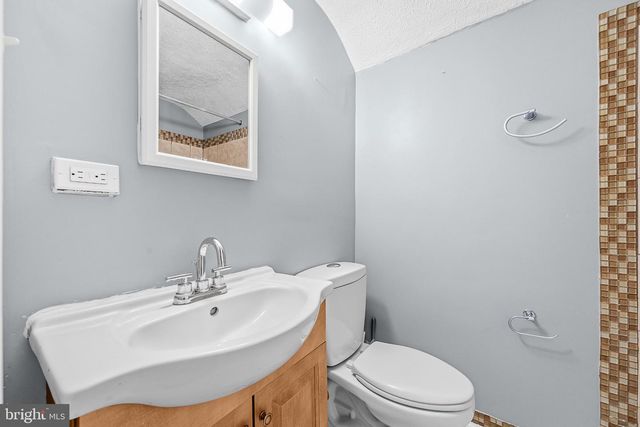 2420 59TH, Cheverly, MD 20785