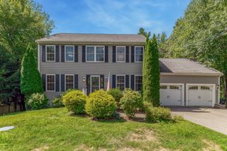 32 Adams St, Foxboro, MA 02035