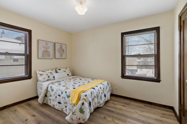 2032 Ames Avenue, Saint Paul, MN 55119