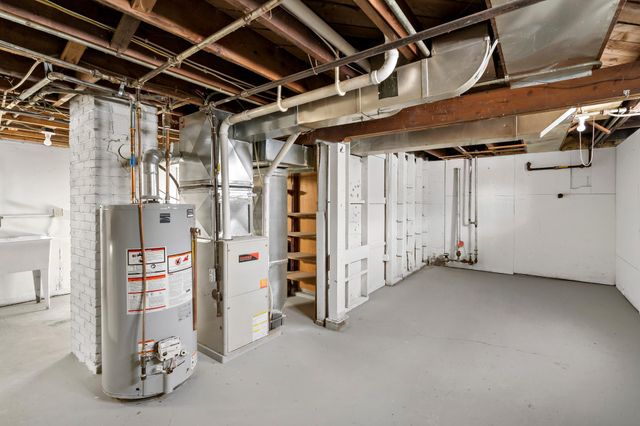 2032 Ames Avenue, Saint Paul, MN 55119