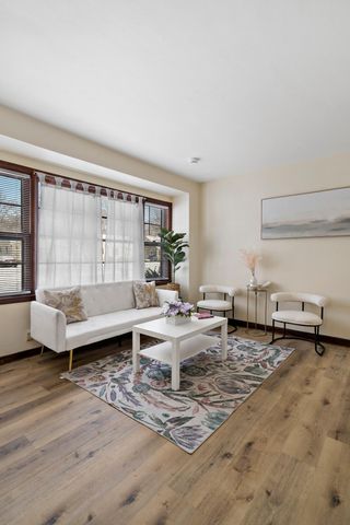 2032 Ames Avenue, Saint Paul, MN 55119