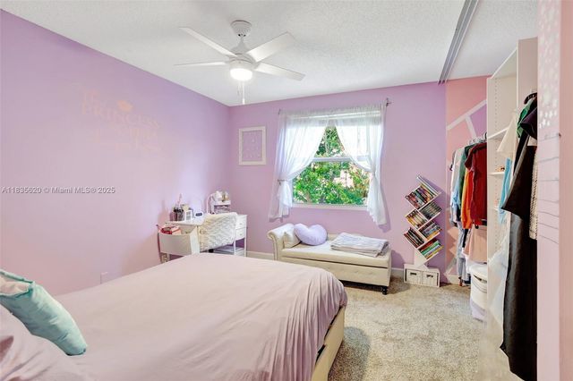 10948 NW 12th Ct, Plantation, FL 33322