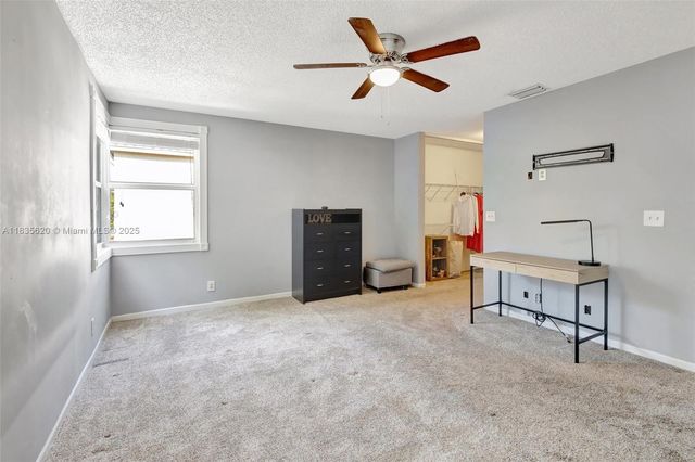 10948 NW 12th Ct, Plantation, FL 33322