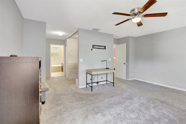 10948 NW 12th Ct, Plantation, FL 33322