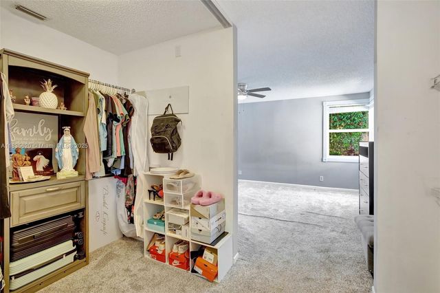 10948 NW 12th Ct, Plantation, FL 33322