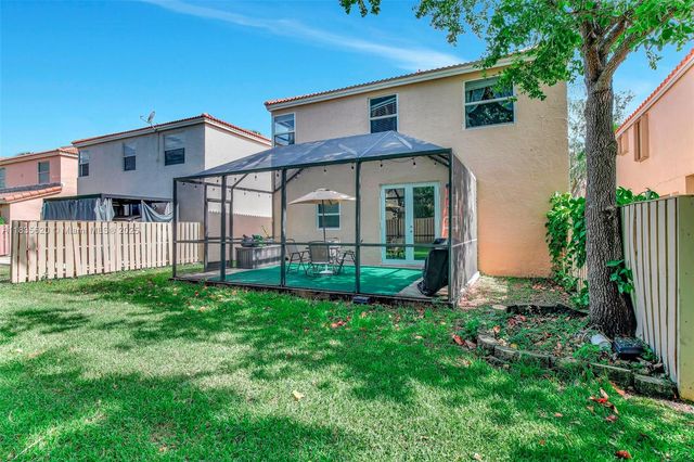 10948 NW 12th Ct, Plantation, FL 33322