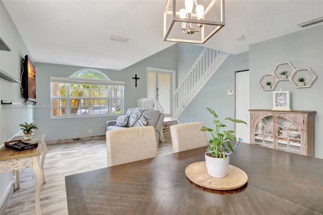 10948 NW 12th Ct, Plantation, FL 33322