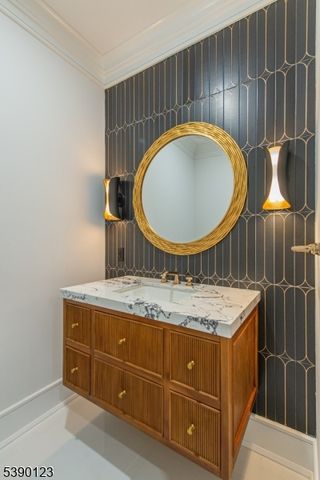 1 Philips Ln A, Denville Twp., NJ 07834