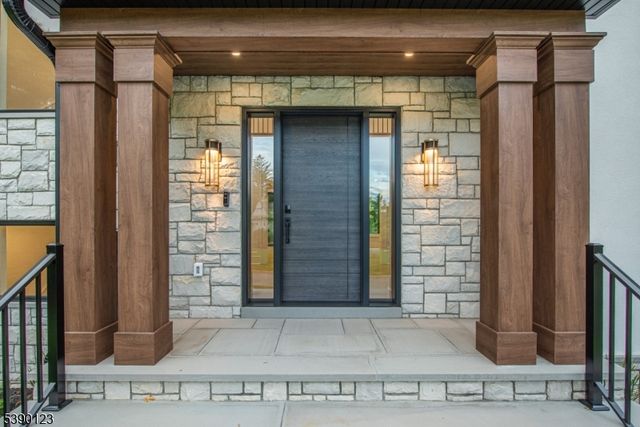 1 Philips Ln A, Denville Twp., NJ 07834