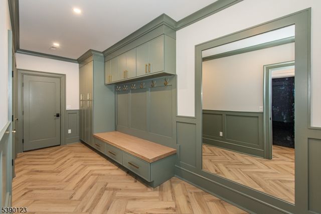 1 Philips Ln A, Denville Twp., NJ 07834