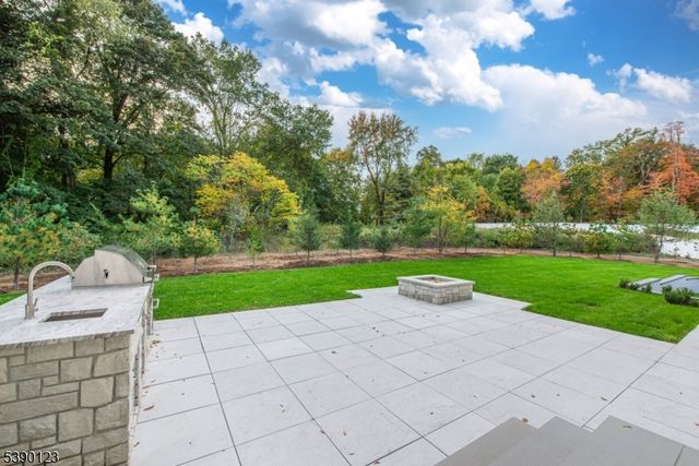 1 Philips Ln A, Denville Twp., NJ 07834