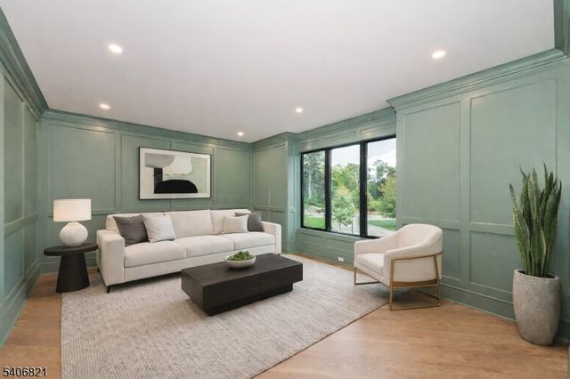 1 Philips Ln A, Denville Twp., NJ 07834