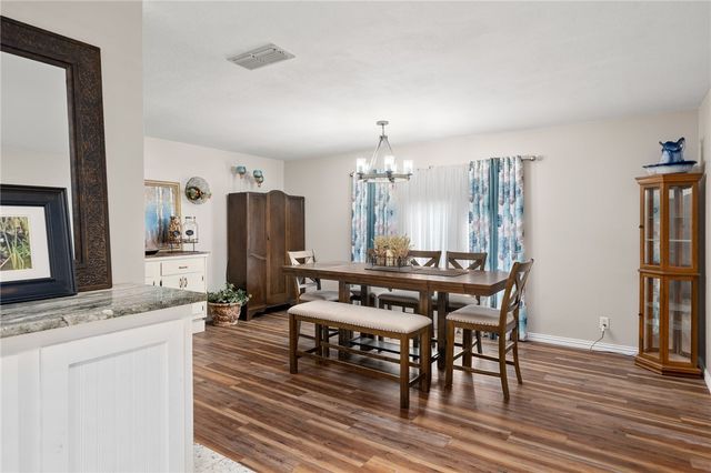 1518 Kenwood Dr, Aransas Pass, TX 78336