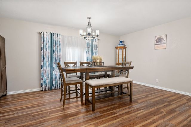 1518 Kenwood Dr, Aransas Pass, TX 78336