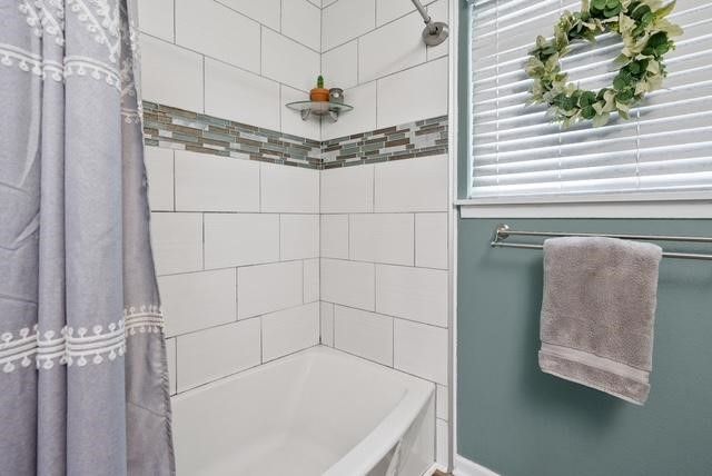 1518 Kenwood Dr, Aransas Pass, TX 78336