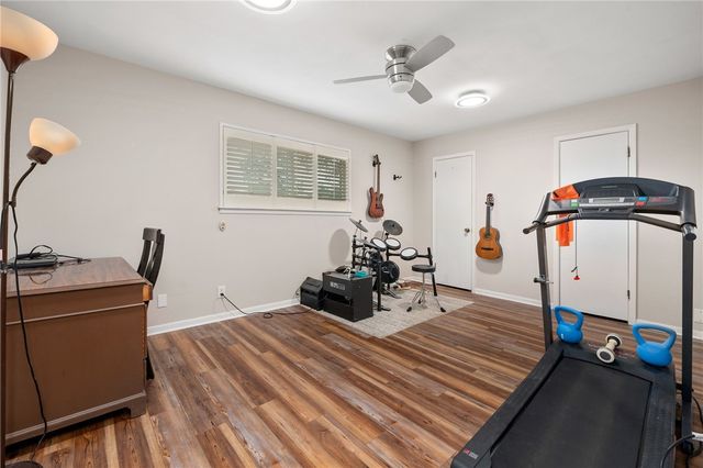 1518 Kenwood Dr, Aransas Pass, TX 78336