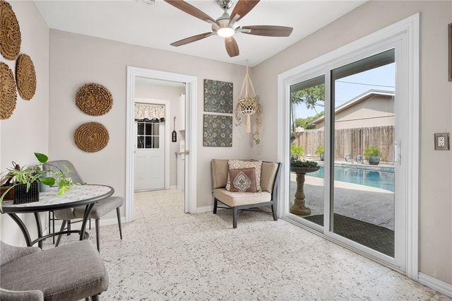 1518 Kenwood Dr, Aransas Pass, TX 78336