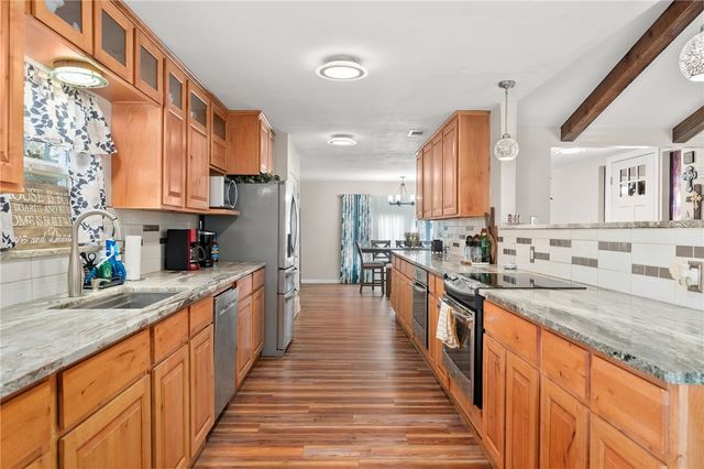 1518 Kenwood Dr, Aransas Pass, TX 78336