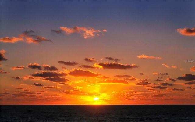 1750 BENJAMIN FRANKLIN DRIVE 6F, Sarasota, FL 34236