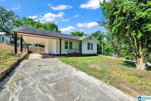 990 BLUFF STREET, Bessemer, AL 35020