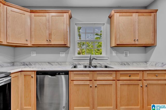 990 BLUFF STREET, Bessemer, AL 35020