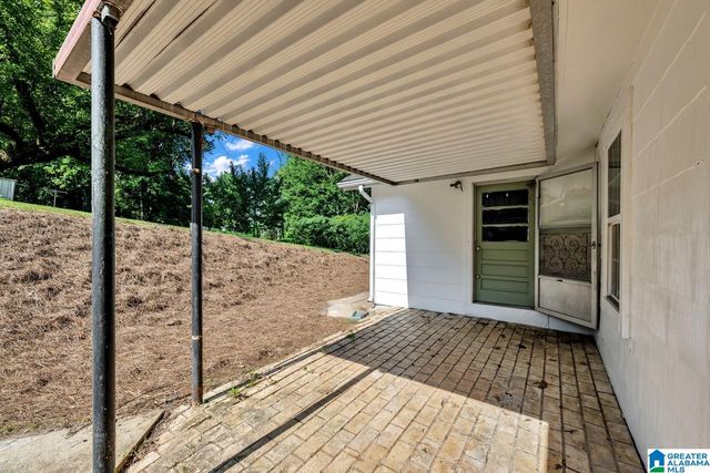 990 BLUFF STREET, Bessemer, AL 35020