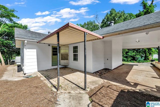 990 BLUFF STREET, Bessemer, AL 35020