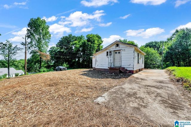 990 BLUFF STREET, Bessemer, AL 35020
