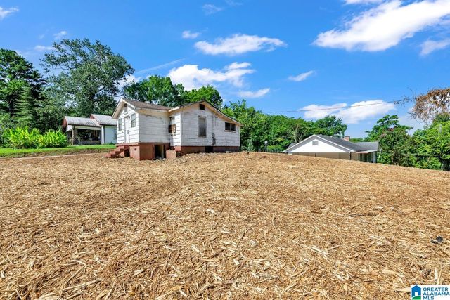 990 BLUFF STREET, Bessemer, AL 35020