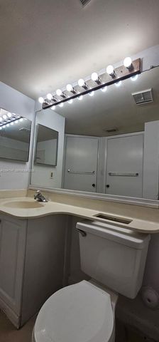 990 Coral Club Dr 990, Coral Springs, FL 33071