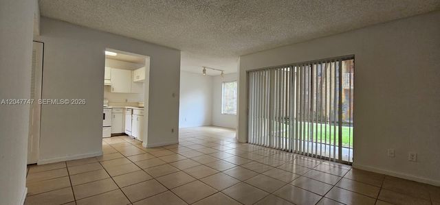 990 Coral Club Dr 990, Coral Springs, FL 33071