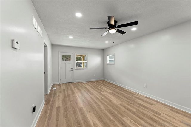 4515 Jarboe Street, Kansas City, MO 64111