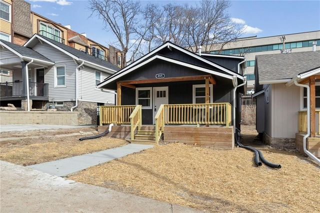 4515 Jarboe Street, Kansas City, MO 64111