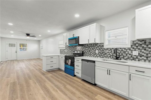 4515 Jarboe Street, Kansas City, MO 64111