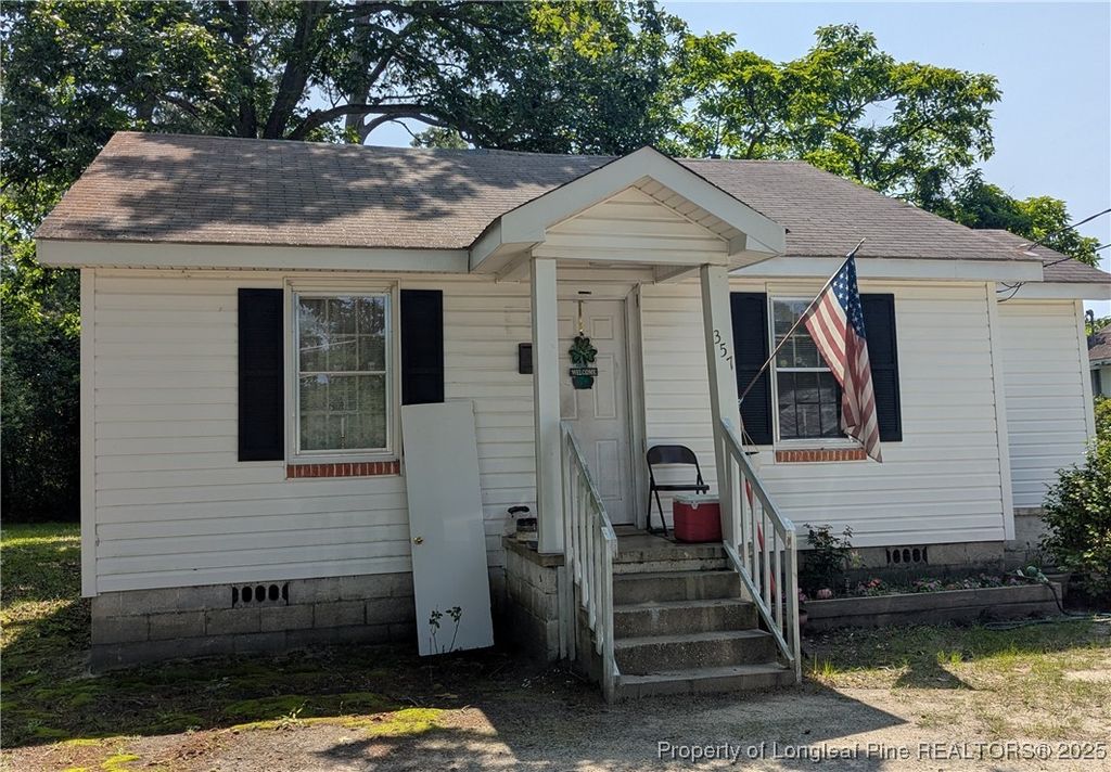357 S Second Street, St Pauls, NC 28384