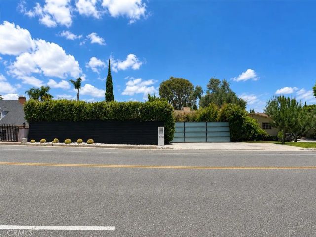14721 Valley Vista, Sherman Oaks, CA 91403