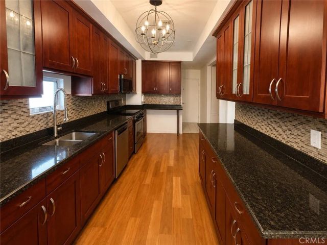 14721 Valley Vista, Sherman Oaks, CA 91403