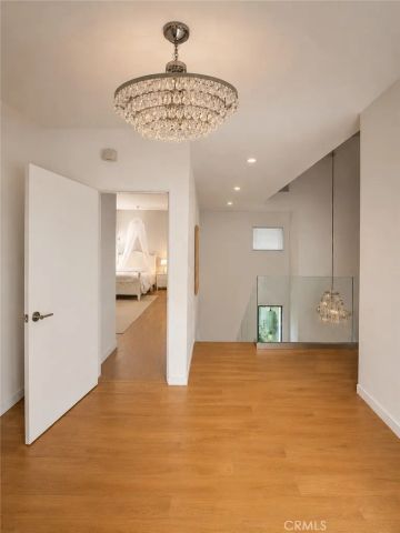14721 Valley Vista, Sherman Oaks, CA 91403