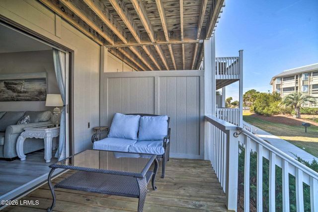 3 Cedar Reef Dr Unit E106, Harbor Island, SC 29920