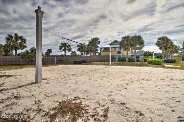 3 Cedar Reef Dr Unit E106, Harbor Island, SC 29920