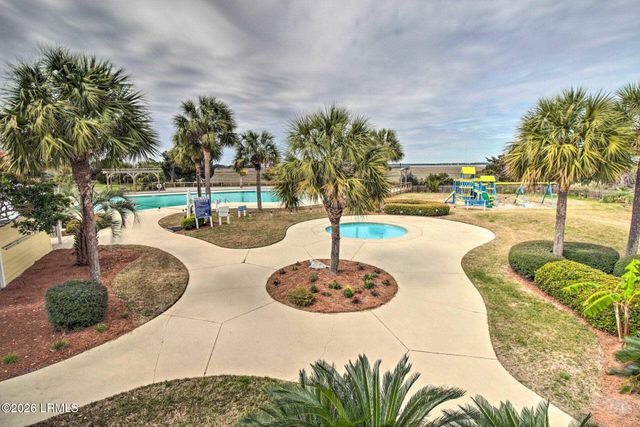 3 Cedar Reef Dr Unit E106, Harbor Island, SC 29920