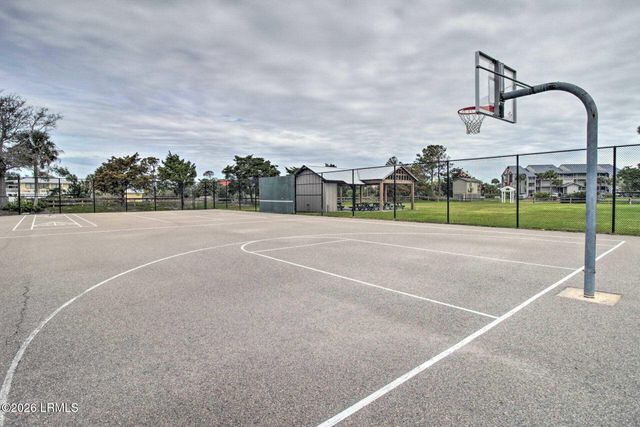 3 Cedar Reef Dr Unit E106, Harbor Island, SC 29920