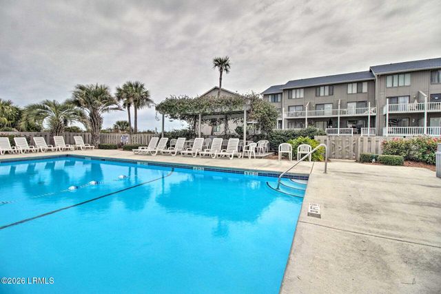 3 Cedar Reef Dr Unit E106, Harbor Island, SC 29920