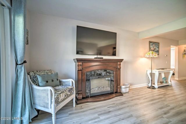 3 Cedar Reef Dr Unit E106, Harbor Island, SC 29920