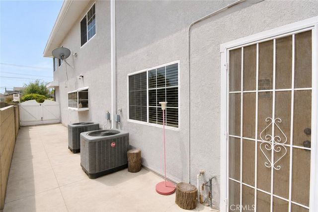 12041 186th Street, Artesia, CA 90701