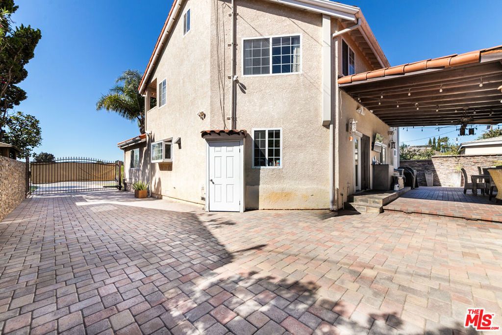 3312 Grand View Boulevard, Los Angeles, CA 90066 — photo 5