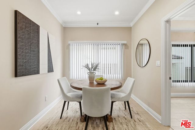 5240 Zelzah Avenue 106, Encino, CA 91316