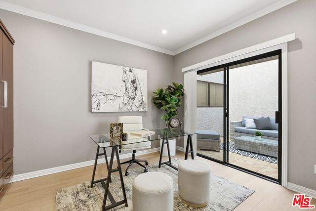 5240 Zelzah Avenue 106, Encino, CA 91316