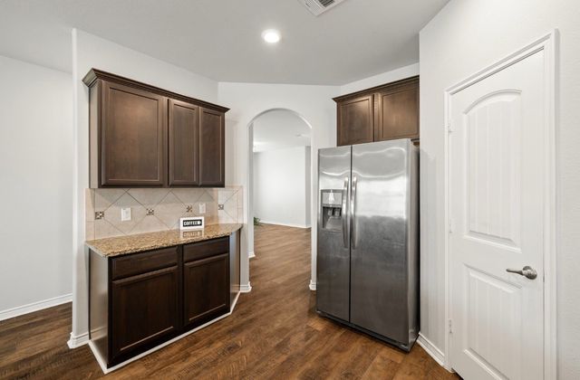 504 Millsap Drive, Van Alstyne, TX 75495